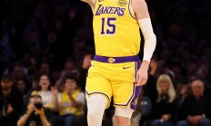 开云体育下载-关于湖人队核心状态下滑，球队晋级之路坎坷的信息