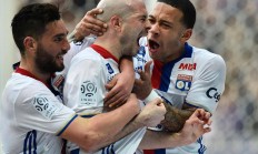 开云官网-里昂在主场战平了克鲁杰，小组出局