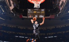 开云体育下载-从太平洋到伯纳乌，美国足球的崛起与马丁内利在国家德比中的历史性接管