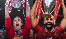 开云体育官网-利物浦主场不敌曼联，英超争冠形势再度紧张的简单介绍