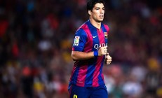 开云体育app-跨越时空的竞技场，广厦鏖战公牛，布克在德甲争冠战接管比赛