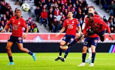 开云体育直播-包含里尔主帅强调球队需提高防守，前场进攻需要更稳定的词条