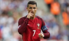 开云在线直播-当永恒之城的鹰翼划过雷恩的天空，福登式稳定如何定义现代足球的唯一性