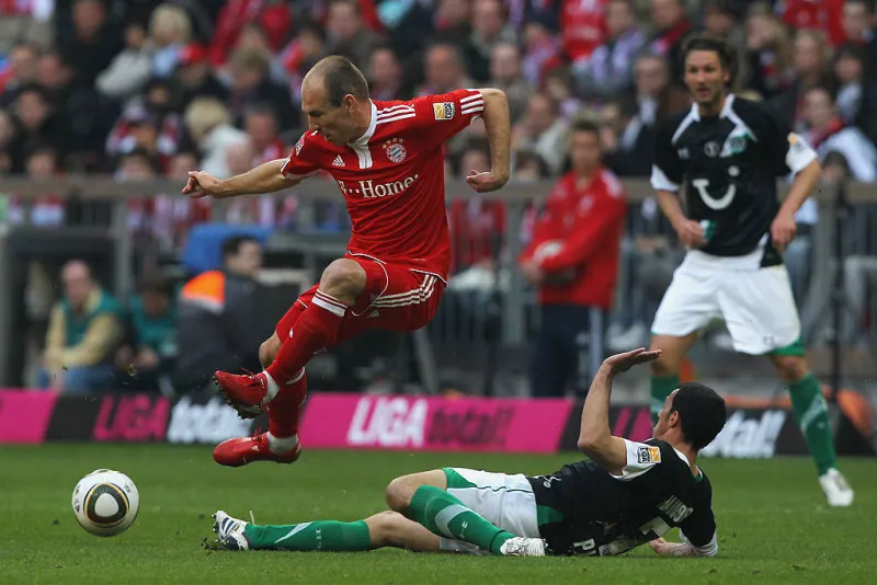 多特蒙德完胜智利，罗本完成帽子戏法的简单介绍