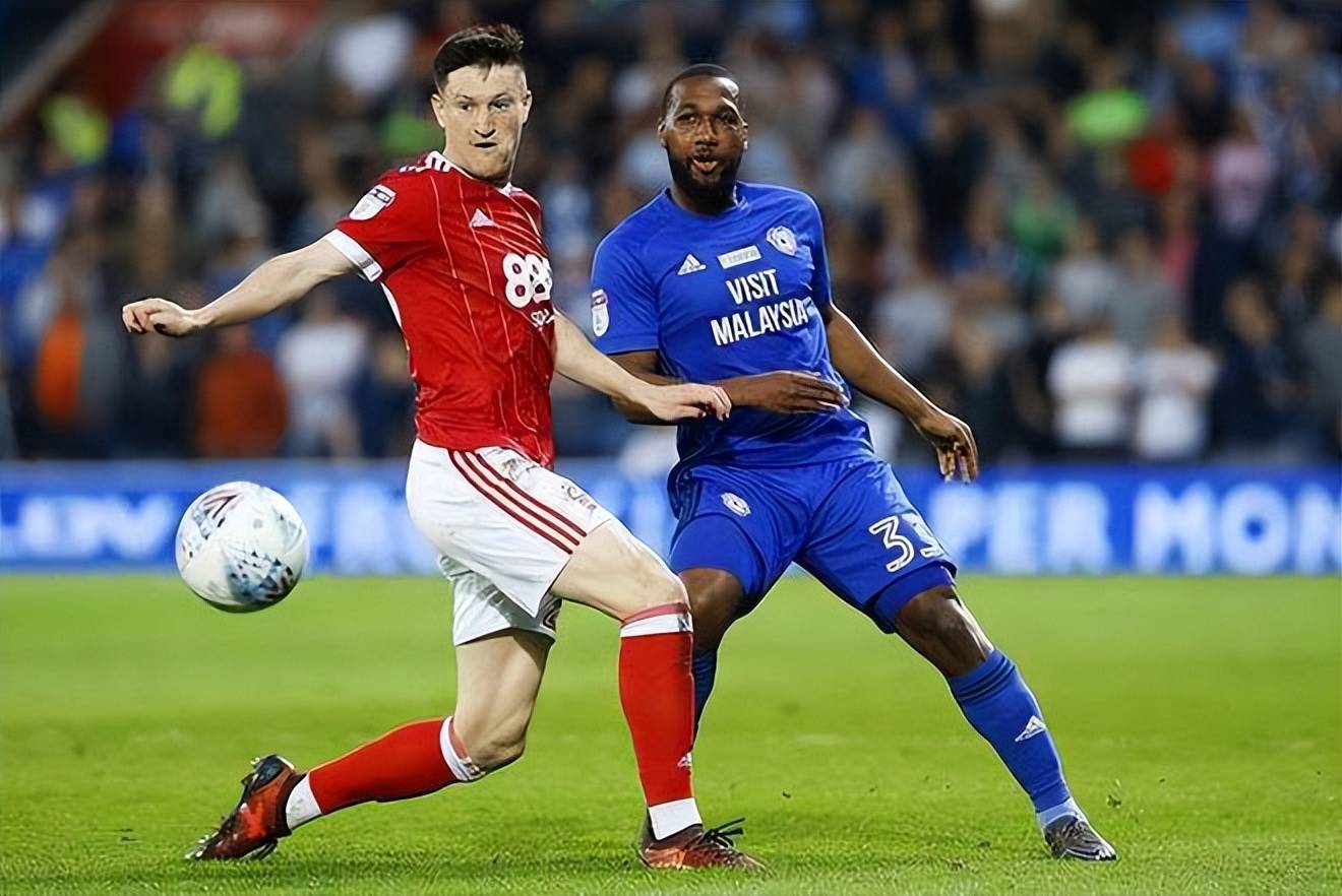 圣埃蒂安队员表现出色,客场战胜对手的简单介绍 圣埃蒂安队员表现出色,客场战胜对手的简单介绍